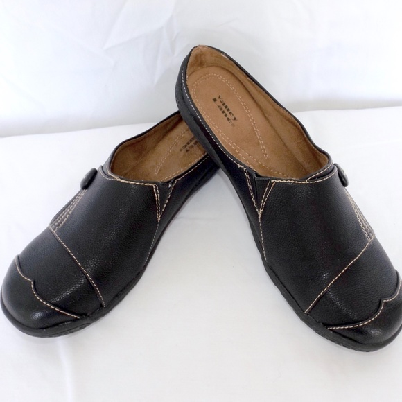 Black Faux Leather Slip-ons by Valley Lane, Cushioned insoles, Size 9, Boho EUC - Picture 2 of 10